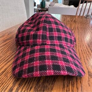 ⭐️ OTTO Wool blend black and red plaid ball cap with adjustable back strap